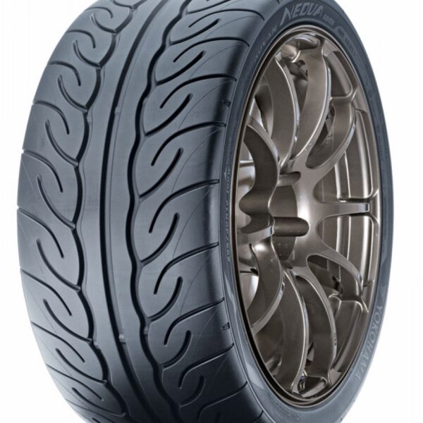 Yokohama AD08RS 215/45R17